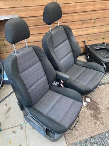 Peugeot 307 sw uit 2003 bekleding stoelen interieur beschikbaar voor biedingen