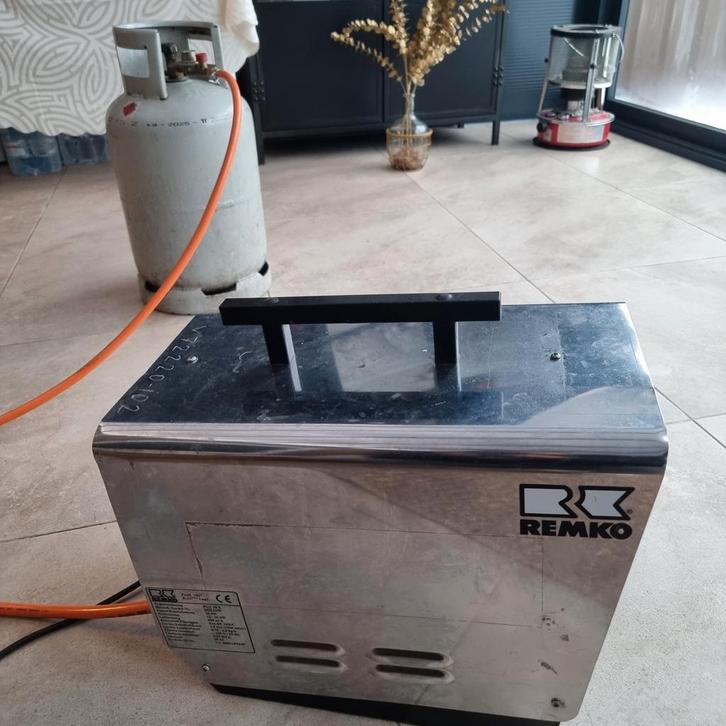 Remko Gasheater - Krachtige verwarming voor binnen & buiten, Doe-het-zelf en Verbouw, Verwarming en Radiatoren, Gebruikt, Kachel
