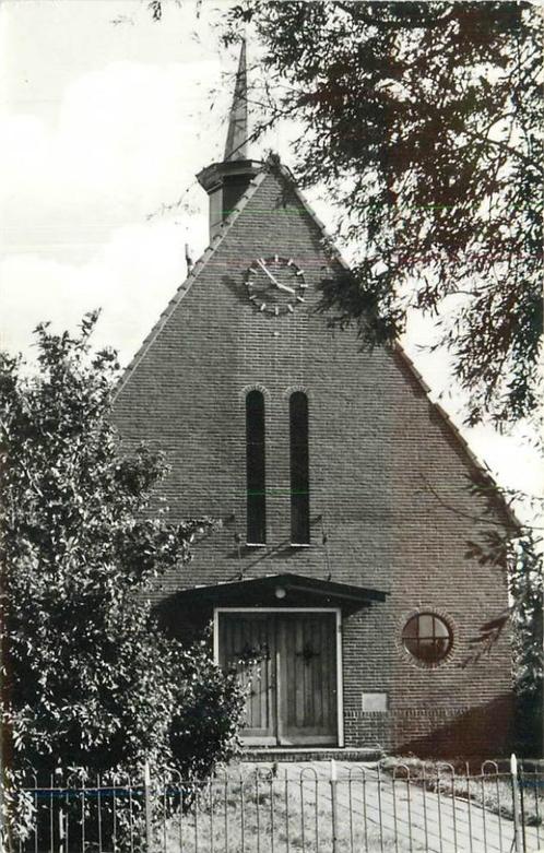 (304-221-045) Uitdam Ned. Herv. Kerk, Verzamelen, Ansichtkaarten | Nederland, Noord-Holland, Verzenden
