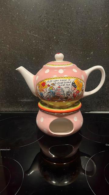 Blond Amsterdam theepot ‘Even bijkletsen’ beschikbaar voor biedingen