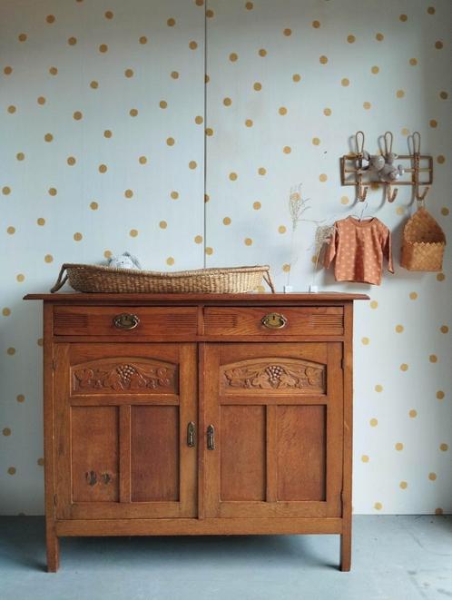 Vintage commode / Art Deco dressoir / massief eikenhout, Kinderen en Baby's, Kinderkamer | Commodes en Kasten, Zo goed als nieuw
