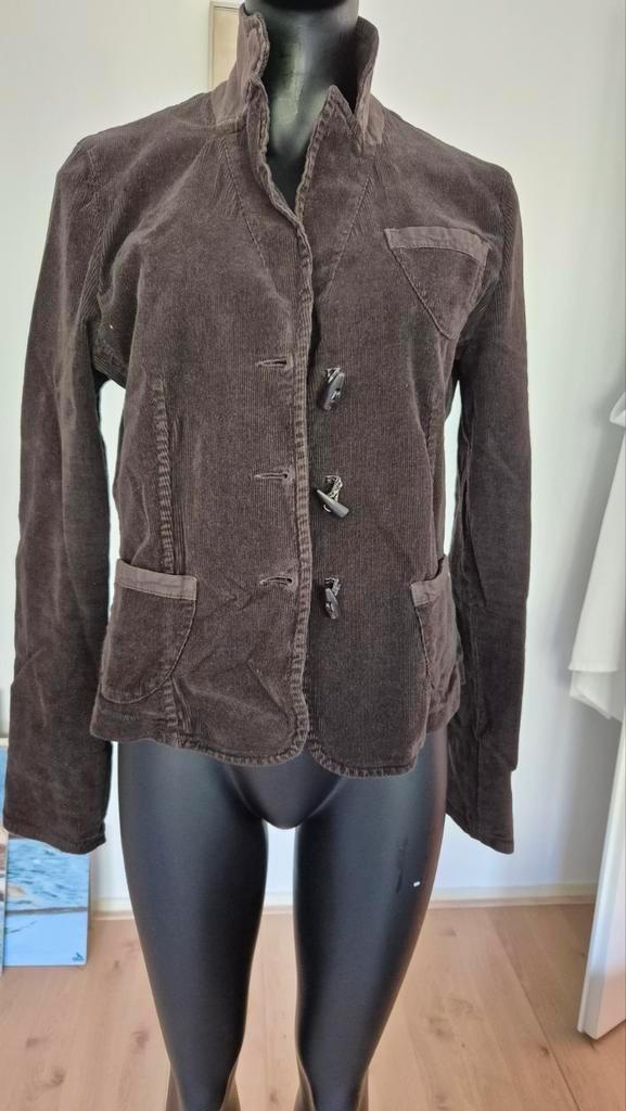 Dames blazer   van Armani, Kleding | Dames, Jasjes, Kostuums en Pakken, Zo goed als nieuw, Maat 36 (S), Bruin, Ophalen