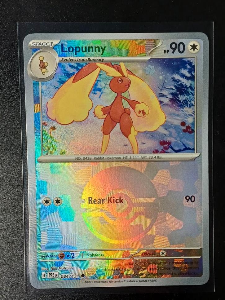 Lopunny Pokébal 084/131 Prismatic Evolutions, Hobby en Vrije tijd, Verzamelkaartspellen | Pokémon, Zo goed als nieuw, Losse kaart