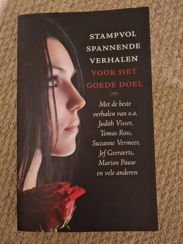 Stampvol spannende verhalen met o.a. Suzanne vermeer, Boeken, Thrillers, Zo goed als nieuw, Ophalen of Verzenden