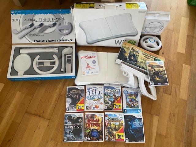 Wii spellen en accessoires, Spelcomputers en Games, Spelcomputers | Nintendo Wii, Zo goed als nieuw, Met 1 controller, Ophalen of Verzenden