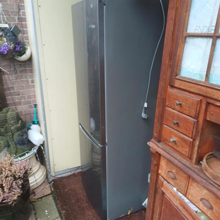 LG Koelkast, Witgoed en Apparatuur, Koelkasten en IJskasten, Niet werkend, Met vriesvak, 200 liter of meer, 160 cm of meer, Ophalen