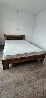 Bed met matrass 140, Antiek en Kunst, Antiek | Meubels | Bedden, Ophalen