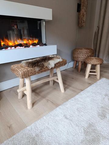 Landelijke bankjes, waterhyacint poef nieuw  beschikbaar voor biedingen