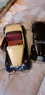 2 auto's in nette staat, Hobby en Vrije tijd, Modelauto's | 1:24, Ophalen of Verzenden, Zo goed als nieuw, Bburago