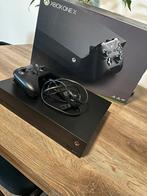 Xbox one X 1TB with 1 kontroller., Ophalen of Verzenden, Zo goed als nieuw