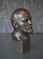 Lenin Beeld Puntgaaf met stempel sticker binnenin, Ophalen of Verzenden