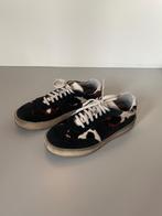 Clarks Tor 80 - 42 Cow hide koeienprint Leer suede Zwart, Zwart, Ophalen of Verzenden, Clarks, Sneakers of Gympen