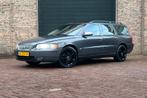 Volvo V70 2.4 Summum 170 pk | Bi-Xenon | Schuif/kanteldak, Voorwielaandrijving, 1800 kg, Zwart, Stationwagon