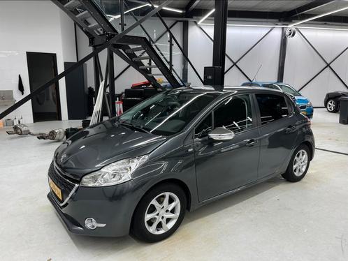 Peugeot 208 1.2 VTI 60KW 5-D 2-TR 2014 Grijs, Auto's, Peugeot, Particulier, Benzine, Euro 6, A, Hatchback, Automaat, Origineel Nederlands