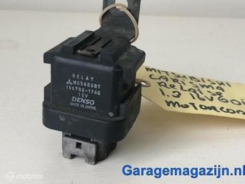 Brandstofpomp relais Mitsubishi Denso 156700-1760 MD360007 beschikbaar voor biedingen