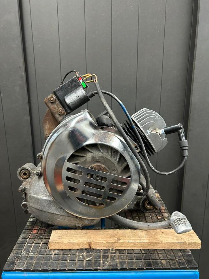 Vespa PK50 Motorblok - V5X1M, Fietsen en Brommers, Brommeronderdelen | Oldtimers, Zo goed als nieuw, Overige merken, Blok, Ophalen