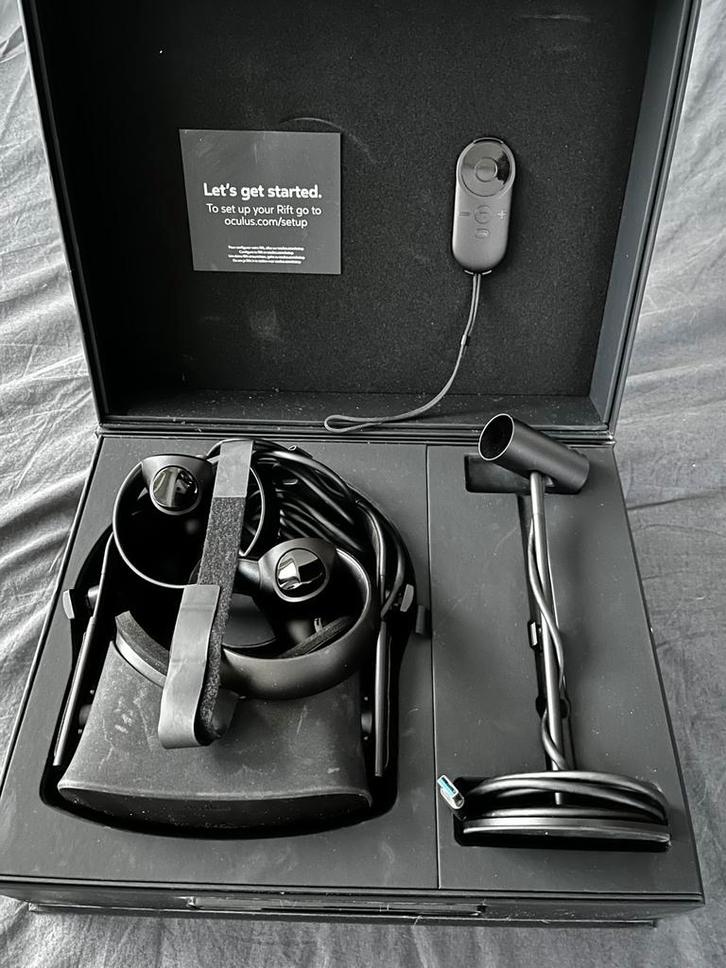 Oculus Rift CV1 set – Compleet met 3 camera’s & controllers, Spelcomputers en Games, Virtual Reality, Gebruikt, Pc, VR-bril, Ophalen