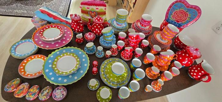 Nieuw 100 delig Olily servies, Huis en Inrichting, Keuken | Servies, Nieuw, Compleet servies, Overige stijlen, Porselein, Ophalen