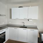 Moderne witte hoekkeuken, Huis en Inrichting, Keuken | Complete keukens, Ophalen, Wit, Hoekkeuken, Zo goed als nieuw