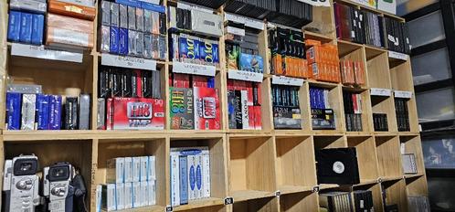 Verschillende Nieuwe cassettes te koop. Mini dv, 8mm, vhs..., Audio, Tv en Foto, Videocamera's Analoog, (Video)band, 8mm, Ophalen of Verzenden
