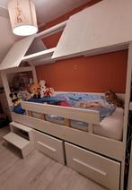 Mooi bedhuisje met trapje, hekje en opberglade, Kinderen en Baby's, Ophalen, Gebruikt, Lattenbodem, 70 tot 85 cm