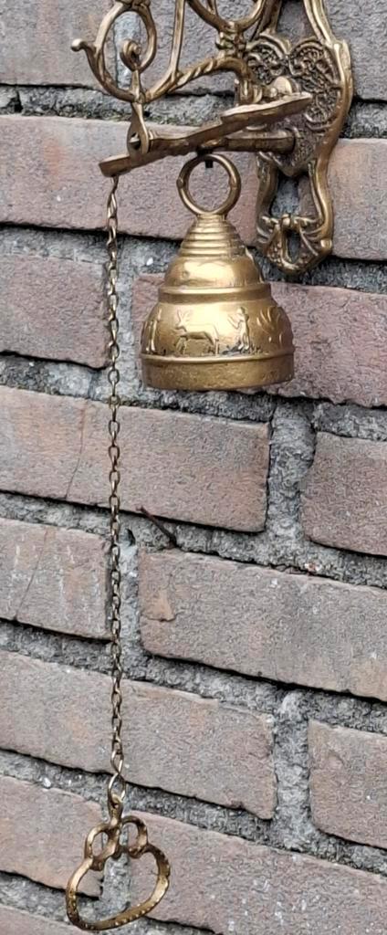 Kloosterbel.  Geornamenteerd.  Messing., Antiek en Kunst, Curiosa en Brocante, Ophalen