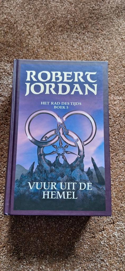 Robert Jordan - Vuur uit de hemel, Boeken, Fantasy, Zo goed als nieuw, Ophalen of Verzenden