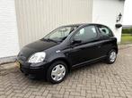 Toyota Yaris 1.3 16V Vvti 3D AIRCO 2e Eigenaar! 2005 Zwart👌, Auto's, Toyota, Stof, 4 cilinders, 400 kg, Zwart