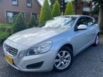 Volvo V60 1.6 T4 KINETIC AUTOMAAT NAVI ECC, Auto's, Gebruikt, 4 cilinders, Electronic Stability Program (ESP), 1600 kg