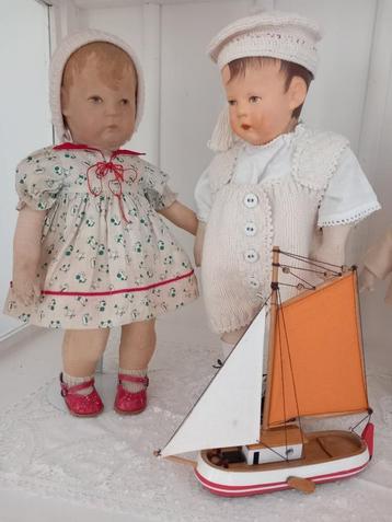 Vintage houten zeilbootje. beschikbaar voor biedingen