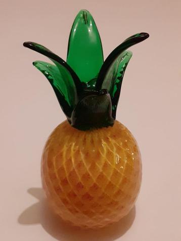 Ananas van glas