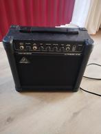 Behringer BT108 ultrabass gitaarversterker, Ophalen of Verzenden, Zo goed als nieuw, Minder dan 50 watt