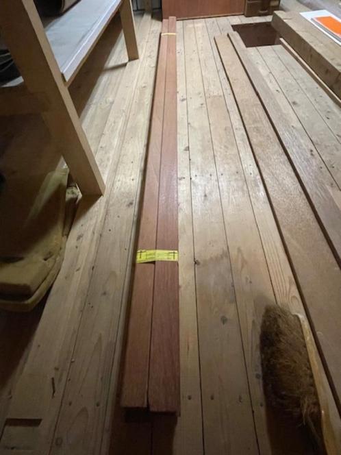 10 Koplatten eerste klas Meranti tegen Merbau aan+ander hout, Doe-het-zelf en Verbouw, Plinten en Afwerking, Zo goed als nieuw