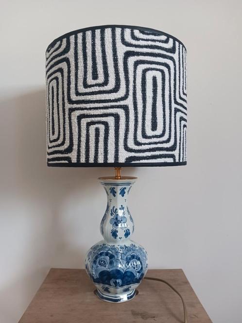 Nieuwe unieke handgemaakte lampenkap doolhof zwart 30 cm, Huis en Inrichting, Lampen | Tafellampen, Zo goed als nieuw, Minder dan 50 cm