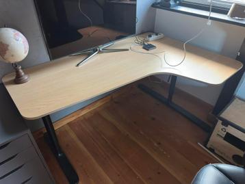 Hoogte verstelbaar bureau