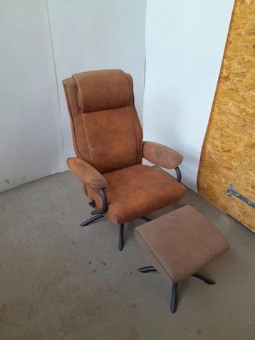 stoel, relaxstoel en voetenbank, relaxfauteuil beschikbaar voor biedingen