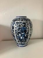 Vintage vaas ( Delftblauwe stijl), Antiek en Kunst, Antiek | Vazen, Ophalen