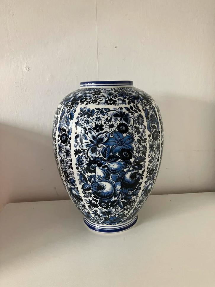 Vintage vaas ( Delftblauwe stijl), Antiek en Kunst, Antiek | Vazen, Ophalen