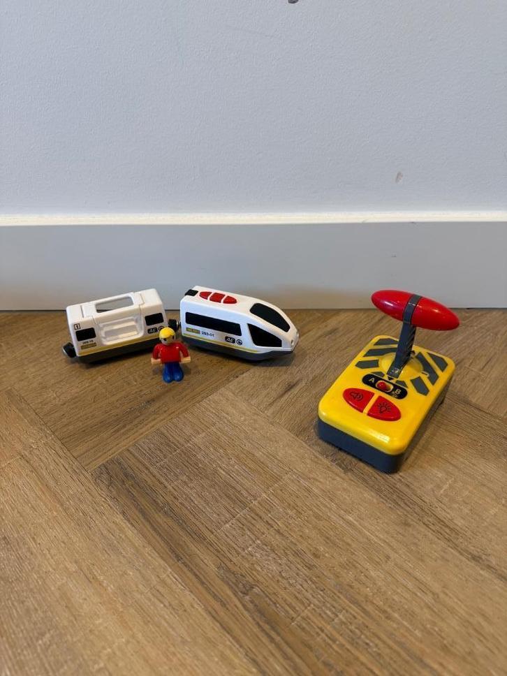ZGAN wit Playtive elektrische trein houten locomotief remote, Kinderen en Baby's, Speelgoed | Houten speelgoed, Zo goed als nieuw