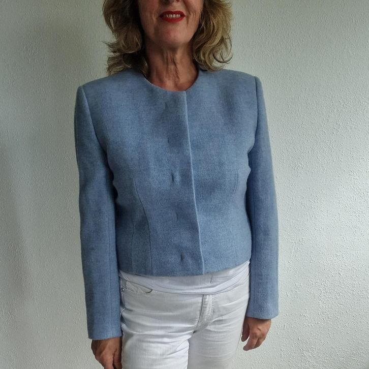 Copines by Claudia Sträter jasje. Maat M. Lichtblauw/wol., Kleding | Dames, Jasjes, Kostuums en Pakken, Nieuw, Jasje, Maat 38/40 (M)