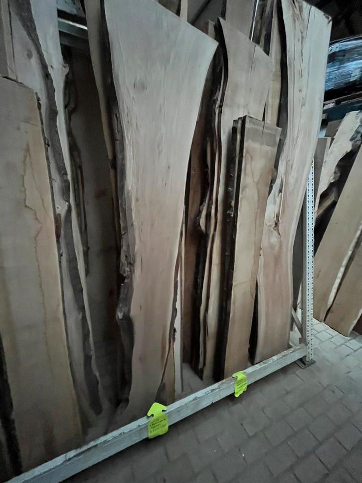 Rest partij droge boomstamplanken met 50% korting op=op, Huis en Inrichting, Woonaccessoires | Wandplanken en Boekenplanken, Nieuw