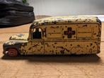 Cream Daimler Ambulance van Dinky Toys nr.253, Dinky Toys, Gebruikt, Ophalen of Verzenden, Auto