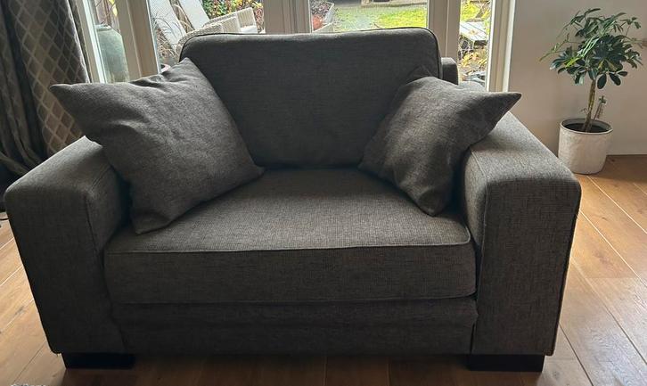 Montel loveseat tweepersoonsstoel, Huis en Inrichting, Banken | Sofa's en Chaises Longues, Tweepersoons, Minder dan 150 cm, 75 tot 100 cm