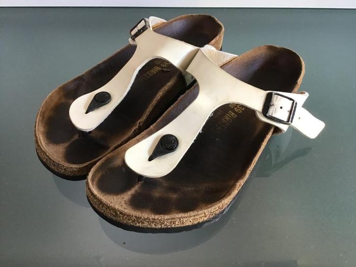 GRATIS VERZENDEN | BIRKENSTOCK Gizeh witte slippers 39, Kleding | Dames, Schoenen, Zo goed als nieuw, Slippers, Wit, Verzenden