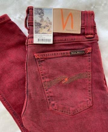 Nieuw - Nudie Jeans, icon red beschikbaar voor biedingen