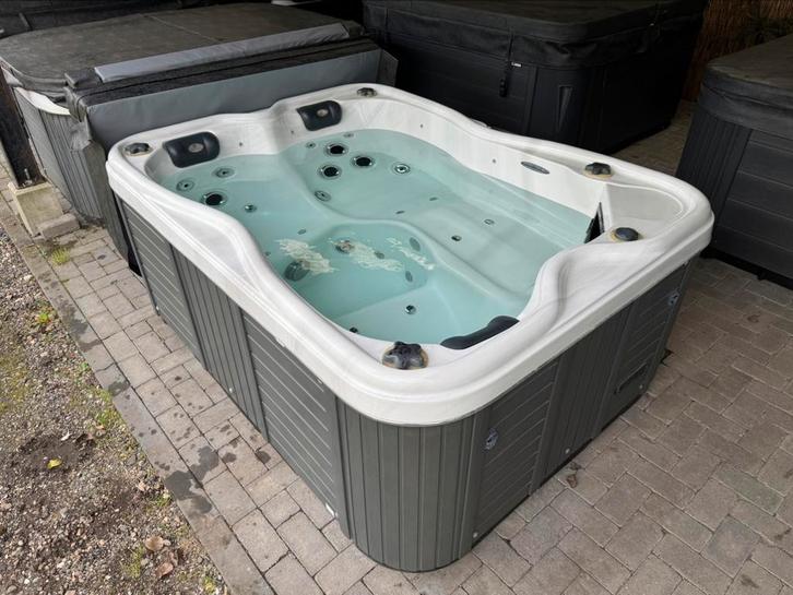 Jacuzzi gebruikt Passion Spa Renew 3-pers incl nieuwe cover, Tuin en Terras, Bubbelbaden en Hottubs, Zo goed als nieuw, Vast, Filter