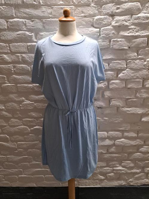 Vero Moda Jurk Maat 38 Blauw, Kleding | Dames, Jurken, Zo goed als nieuw, Maat 38/40 (M), Blauw, Knielengte, Verzenden