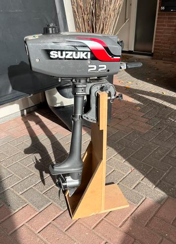 Suzuki 2.2 pk kortstaart buitenboordmotor beschikbaar voor biedingen