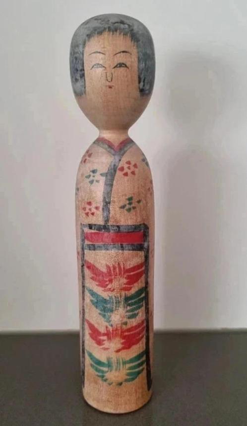 Traditionele Kokeshi van Abe Heijiro (1929-2013), Antiek en Kunst, Kunst | Niet-Westerse kunst, Verzenden