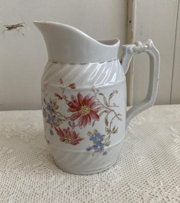 Brocante kannetje - melkkannetje met bloempatroon beschikbaar voor biedingen